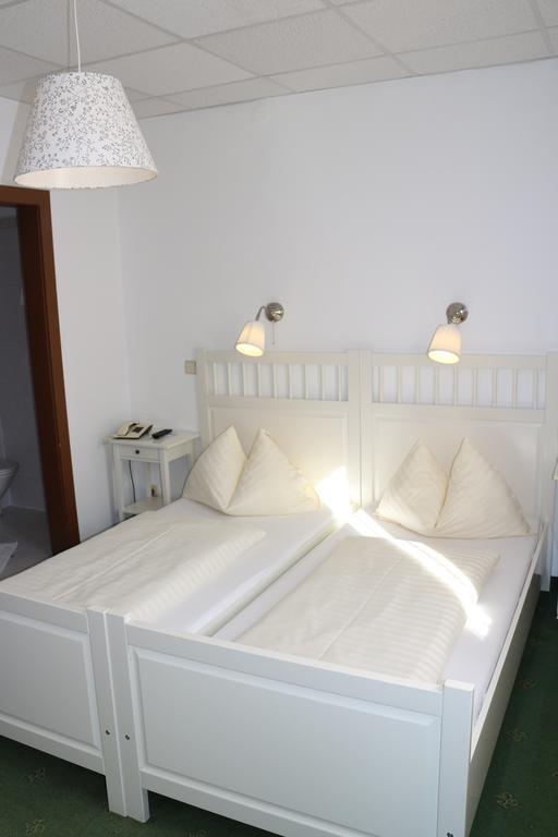 Hotel Gasthof Kasino Villach Zimmer foto