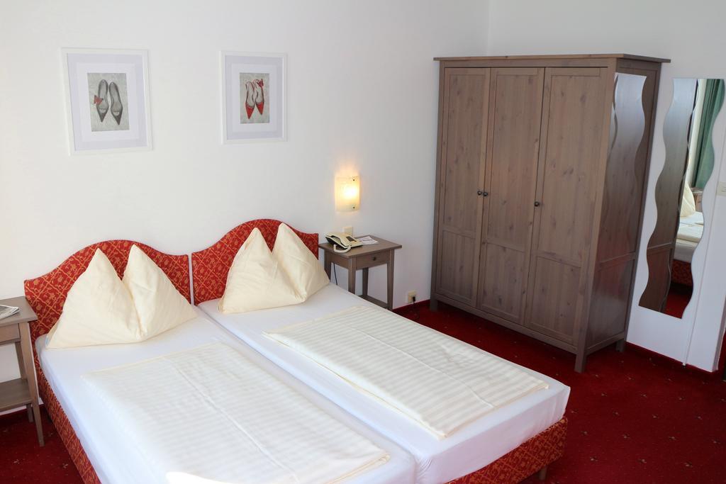 Hotel Gasthof Kasino Villach Zimmer foto