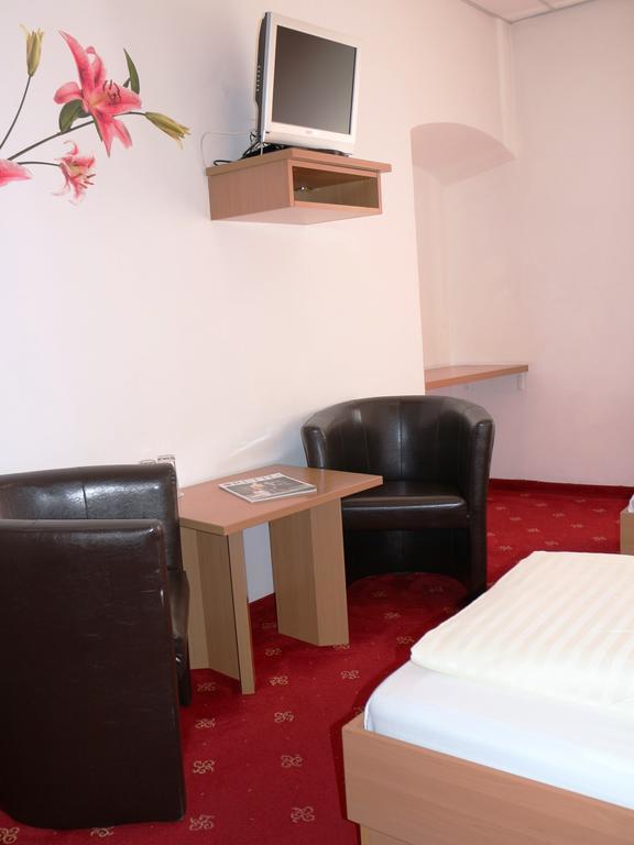 Hotel Gasthof Kasino Villach Zimmer foto