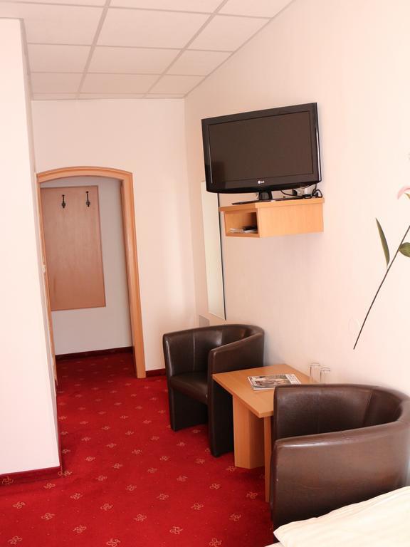 Hotel Gasthof Kasino Villach Zimmer foto