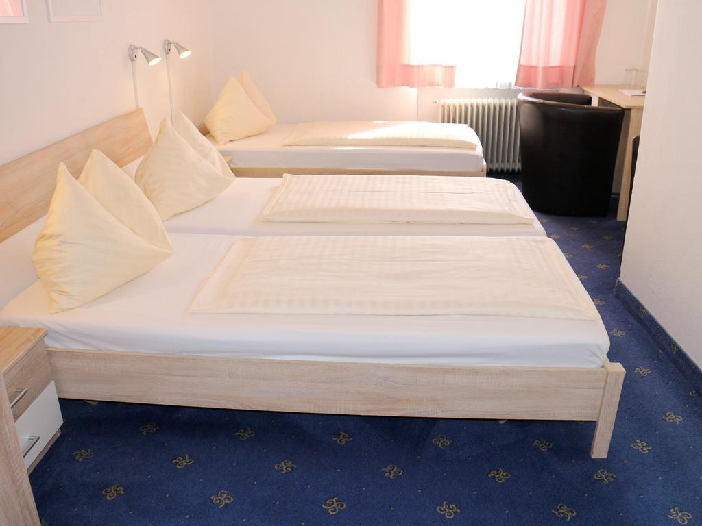 Hotel Gasthof Kasino Villach Zimmer foto