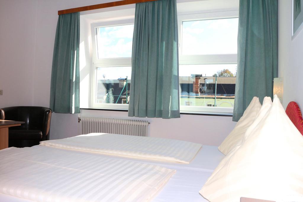 Hotel Gasthof Kasino Villach Exterior foto